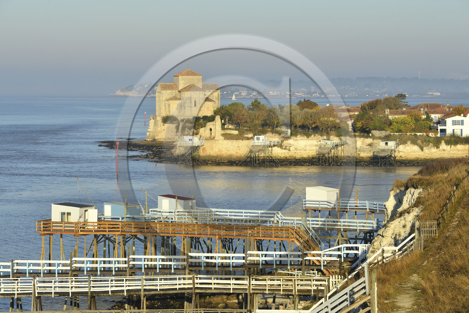 France charente maritime estuaire gironde saintonge talmont sur gironde