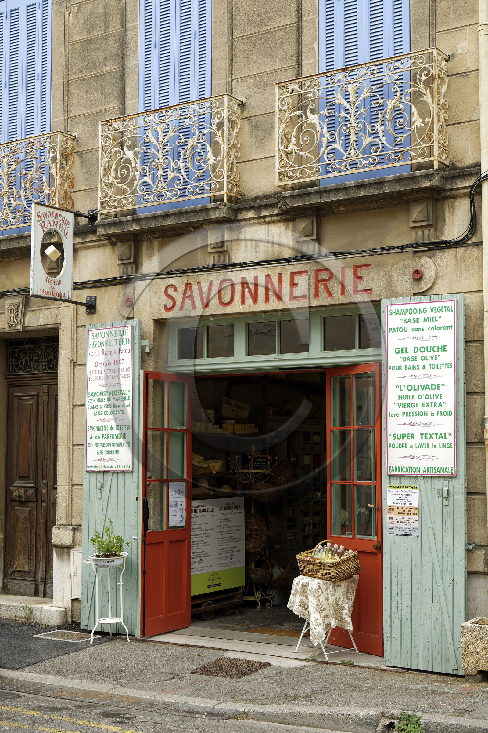 France, Salon de Provence