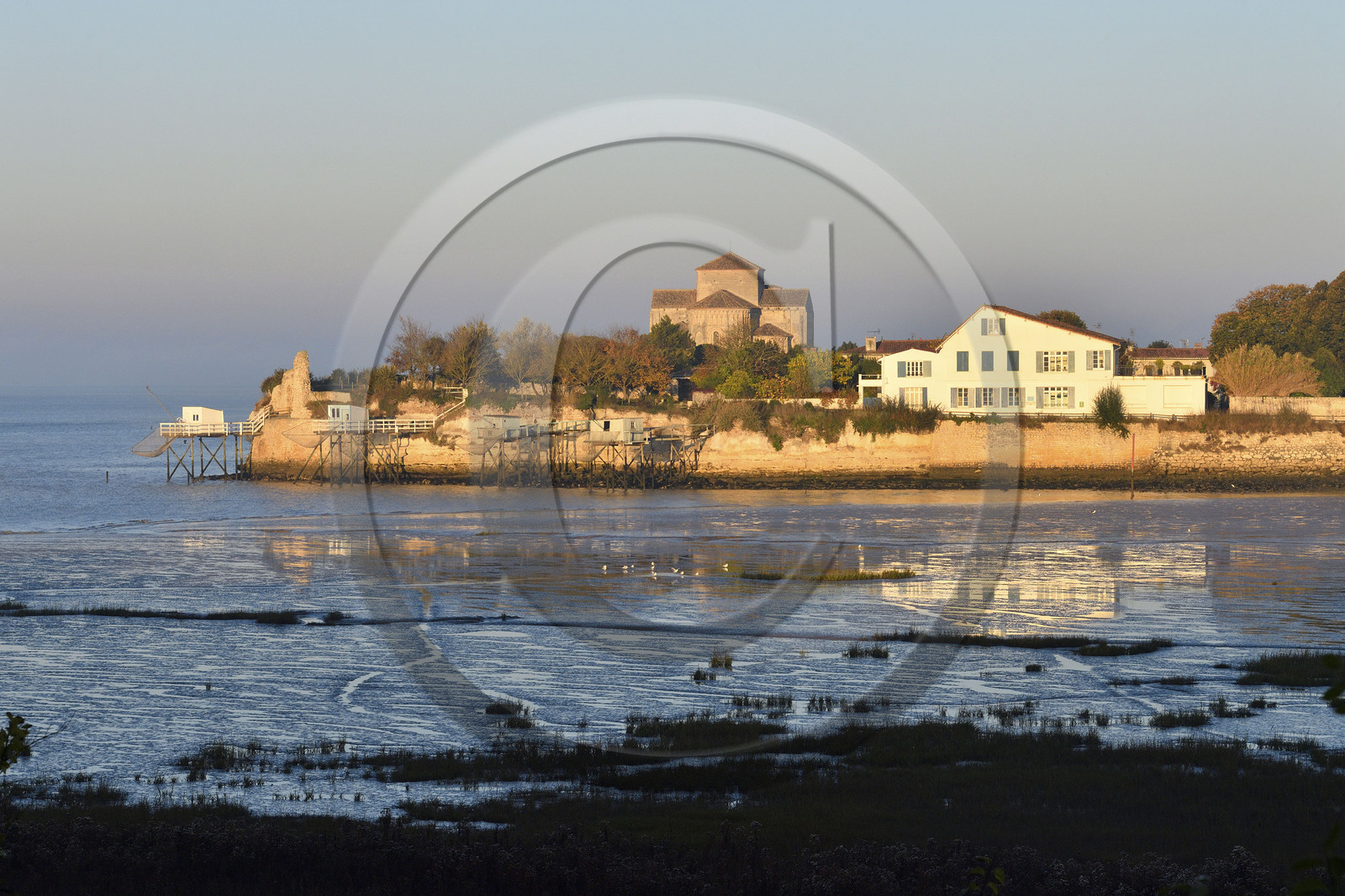 France charente maritime estuaire gironde saintonge talmont sur gironde