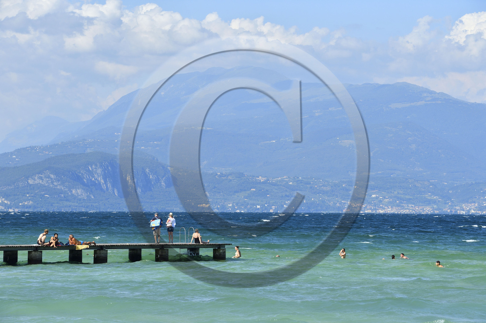 Italie lombardie lac garde sirmione plage