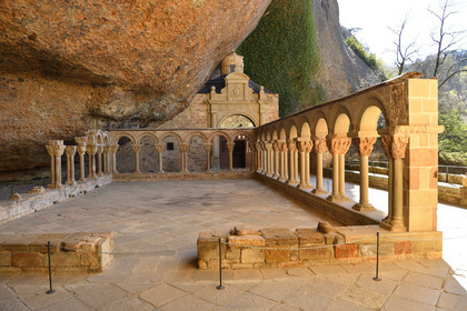 Espagne aragon jaca ermitage rupestre cloitre