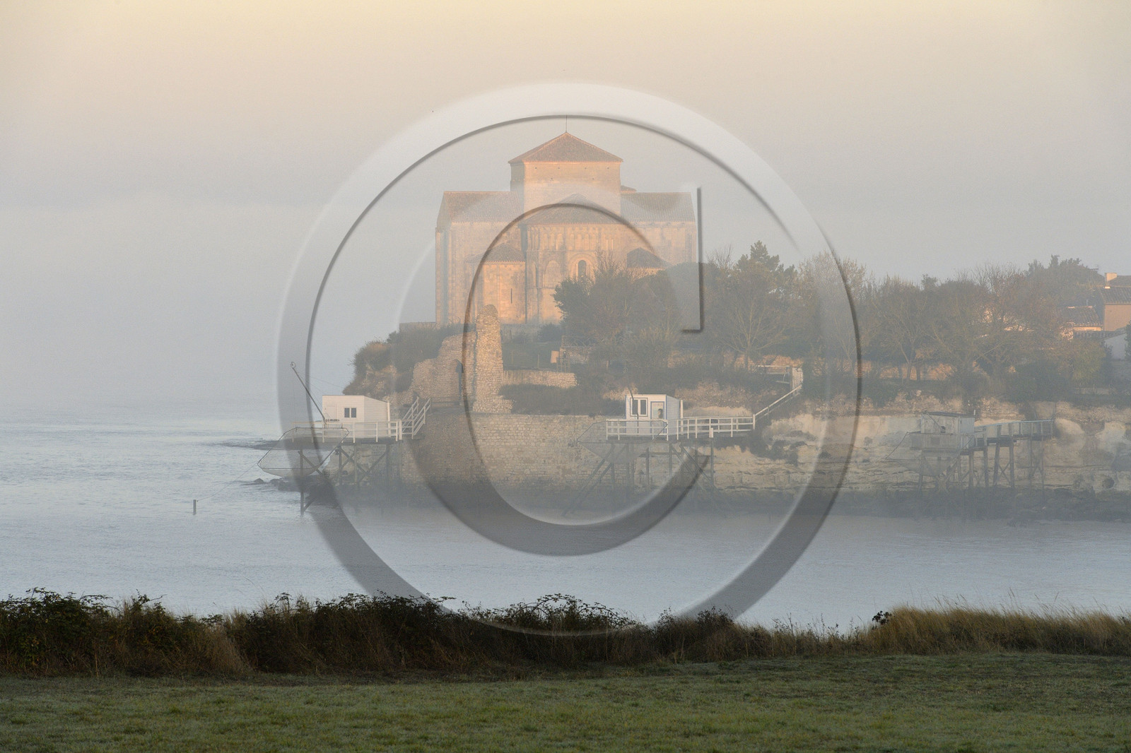 France charente maritime estuaire gironde saintonge talmont sur gironde