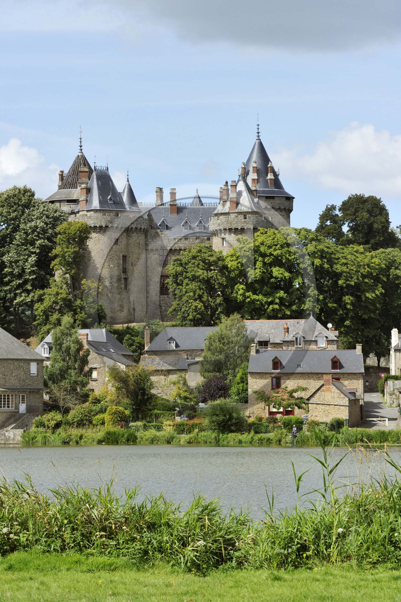 France, Combourg