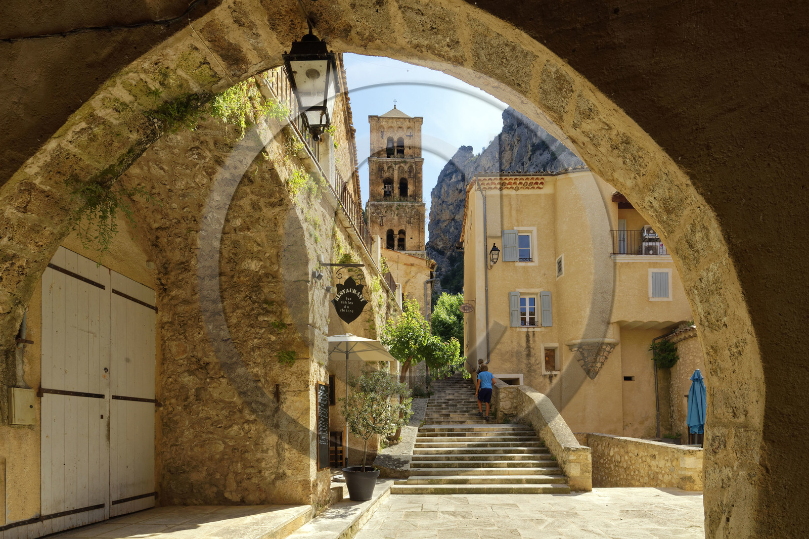 France, Moustiers