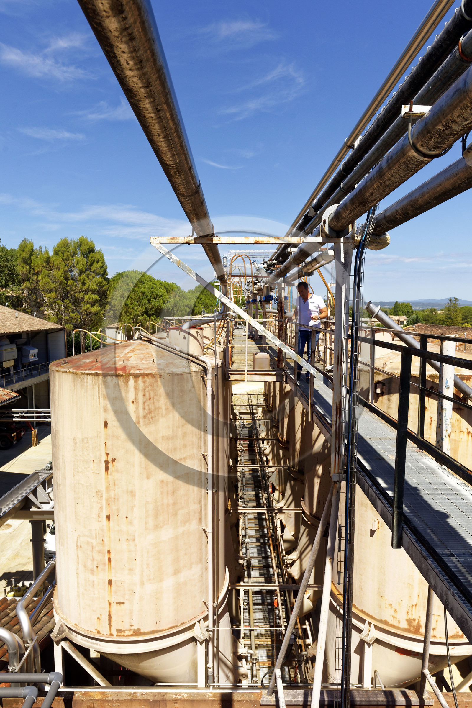 France, Suze la Rousse
