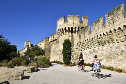 France, Avignon