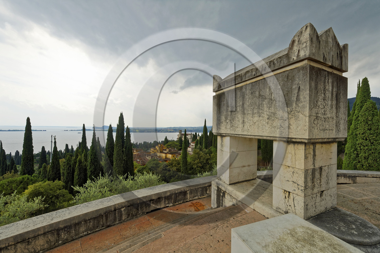 Italie lombardie lac garde gardone riviera