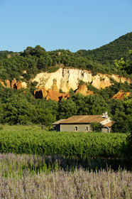 France, Rustrel