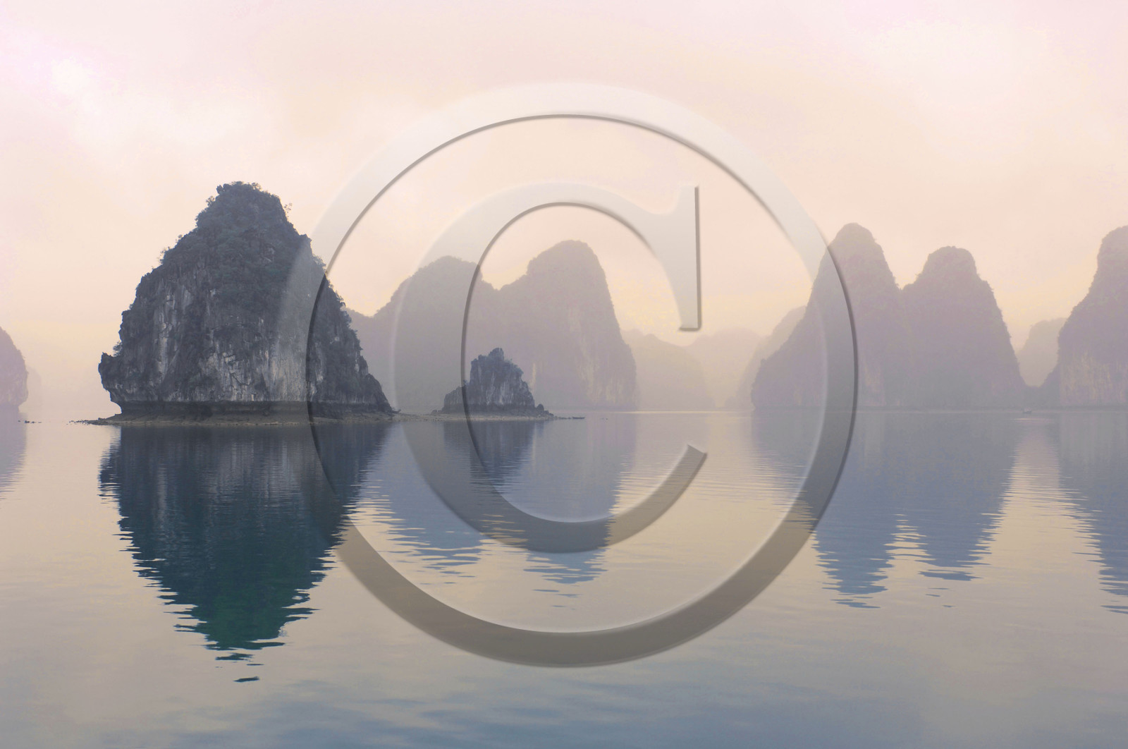 BAIE D' ALONG, VIETNAM