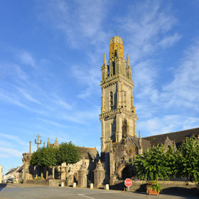 France, Lampaul-Guimiliau