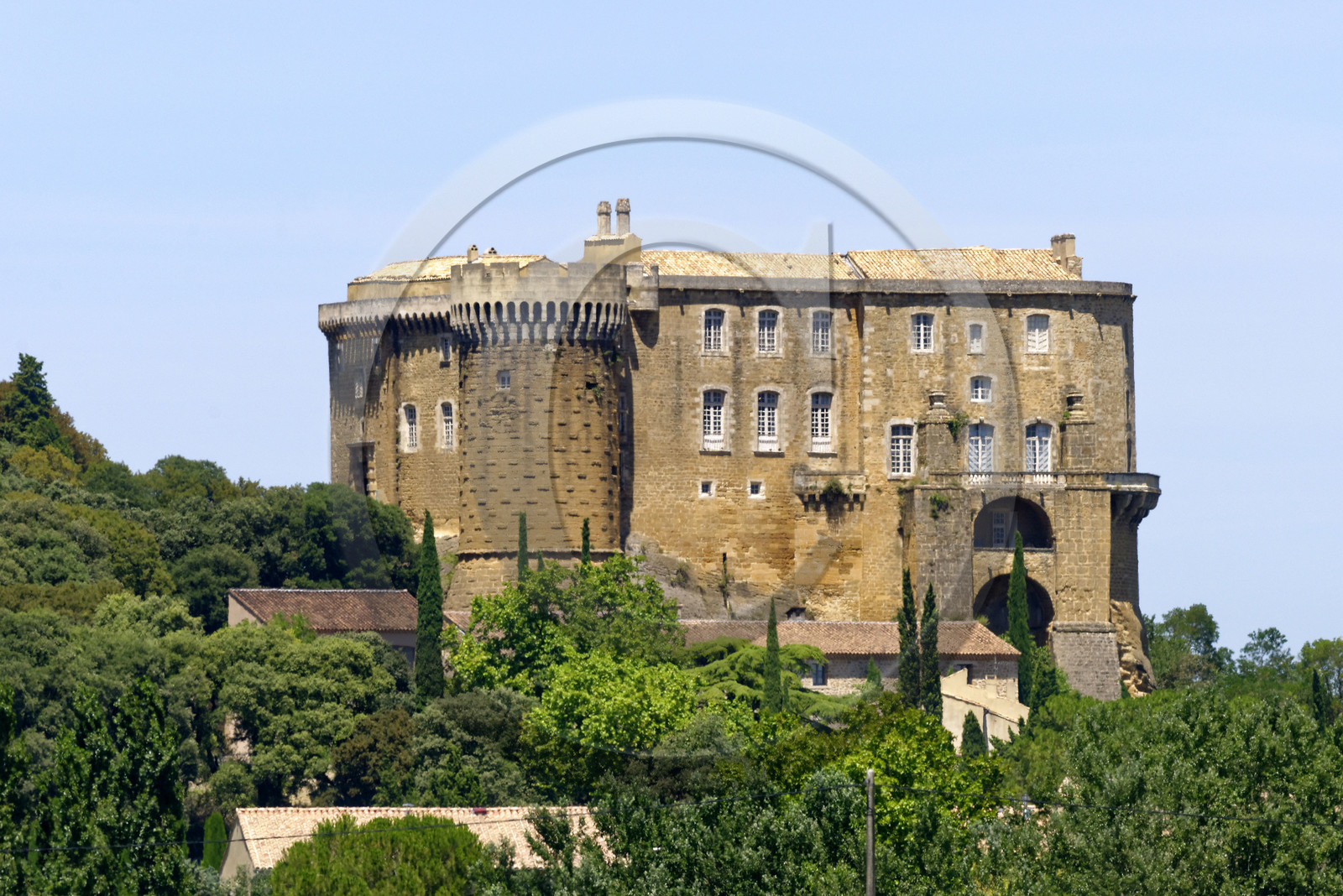 France, Suze la Rousse