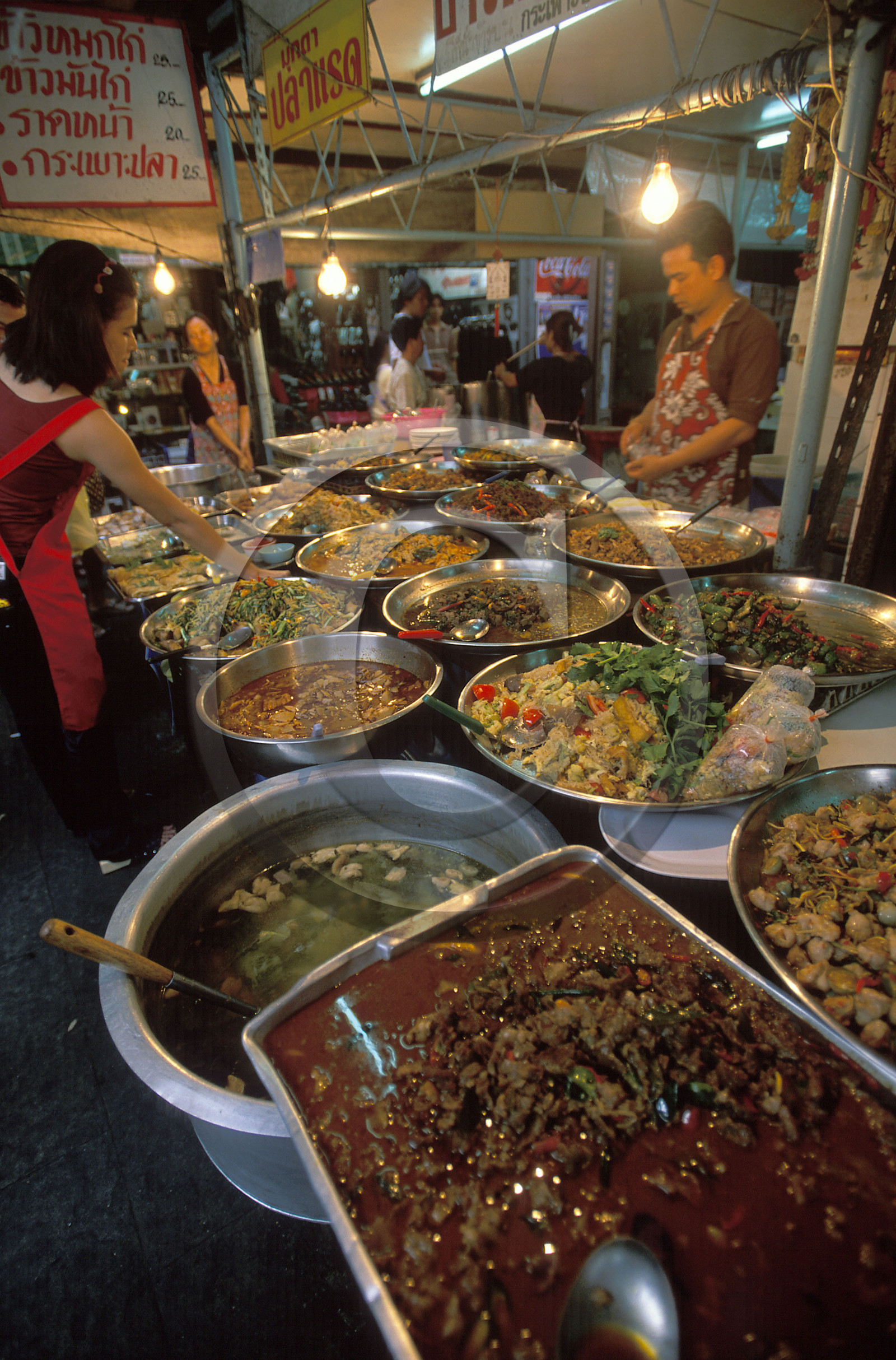THAILANDE   BANGKOK.TEMPLE DU WAT ARUN