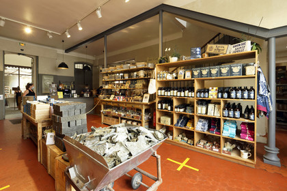 France, Salon de Provence