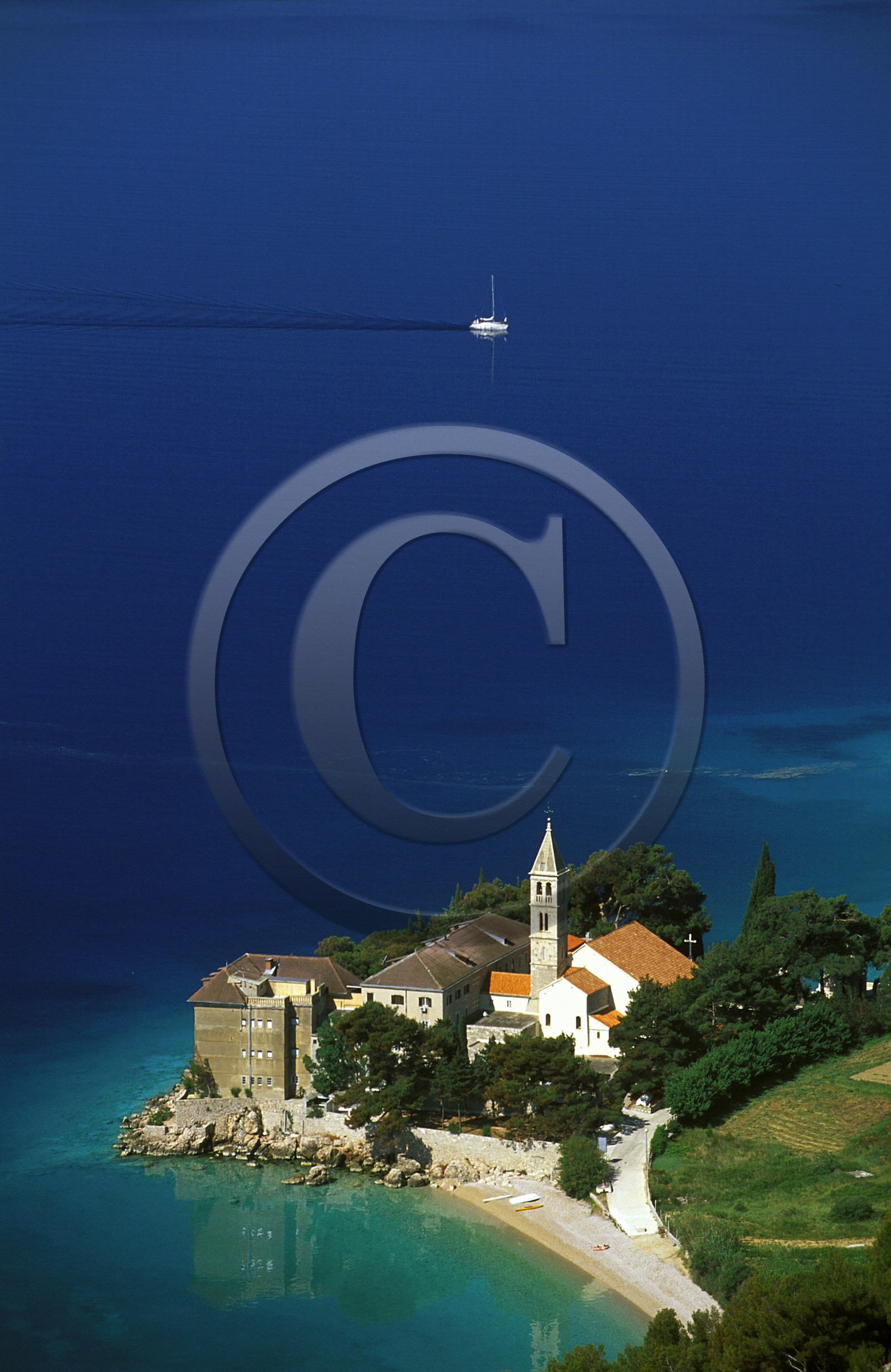ILE DE BRAC. BOL. MONASTERE DOMINICAIN.CROATIE