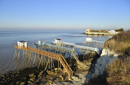France charente maritime estuaire gironde saintonge talmont sur gironde