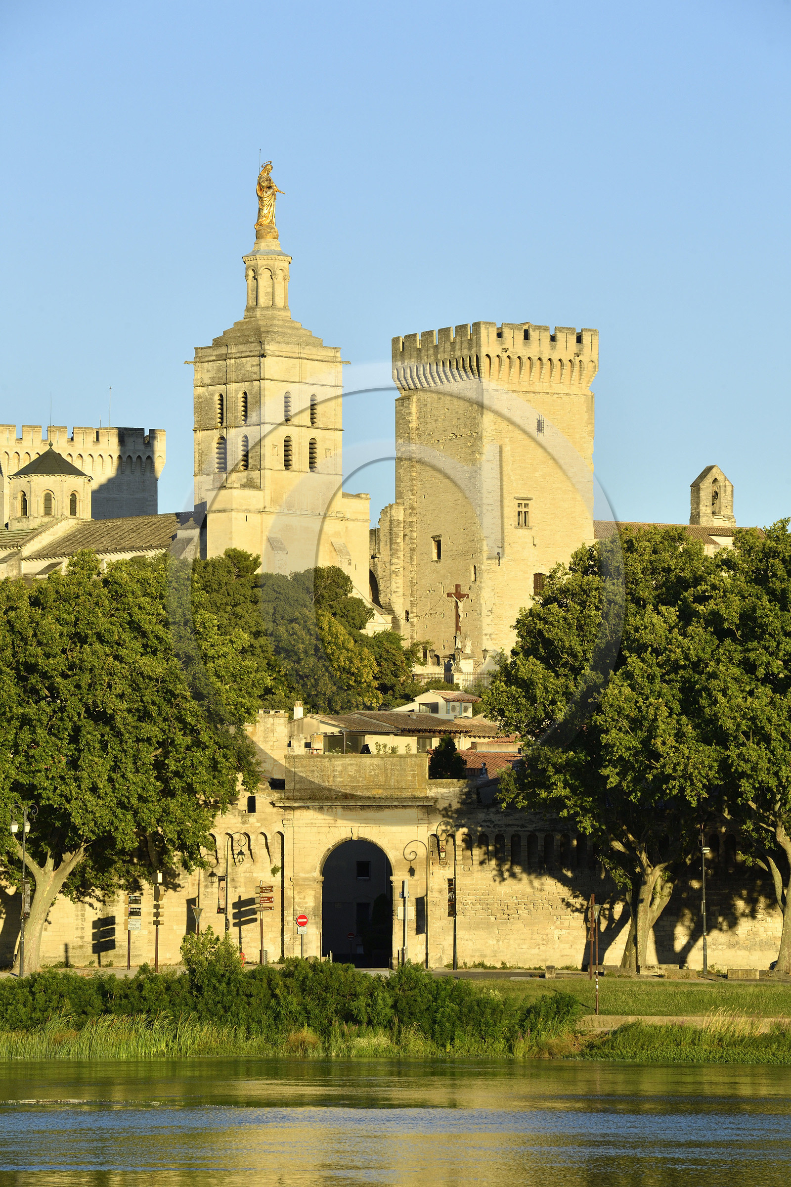 France, Avignon
