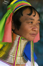 THAILANDE   VILLAGE DU NORD