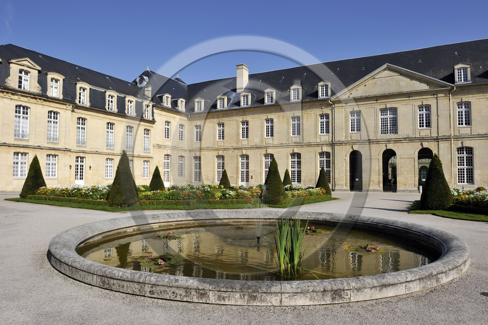 France, Caen