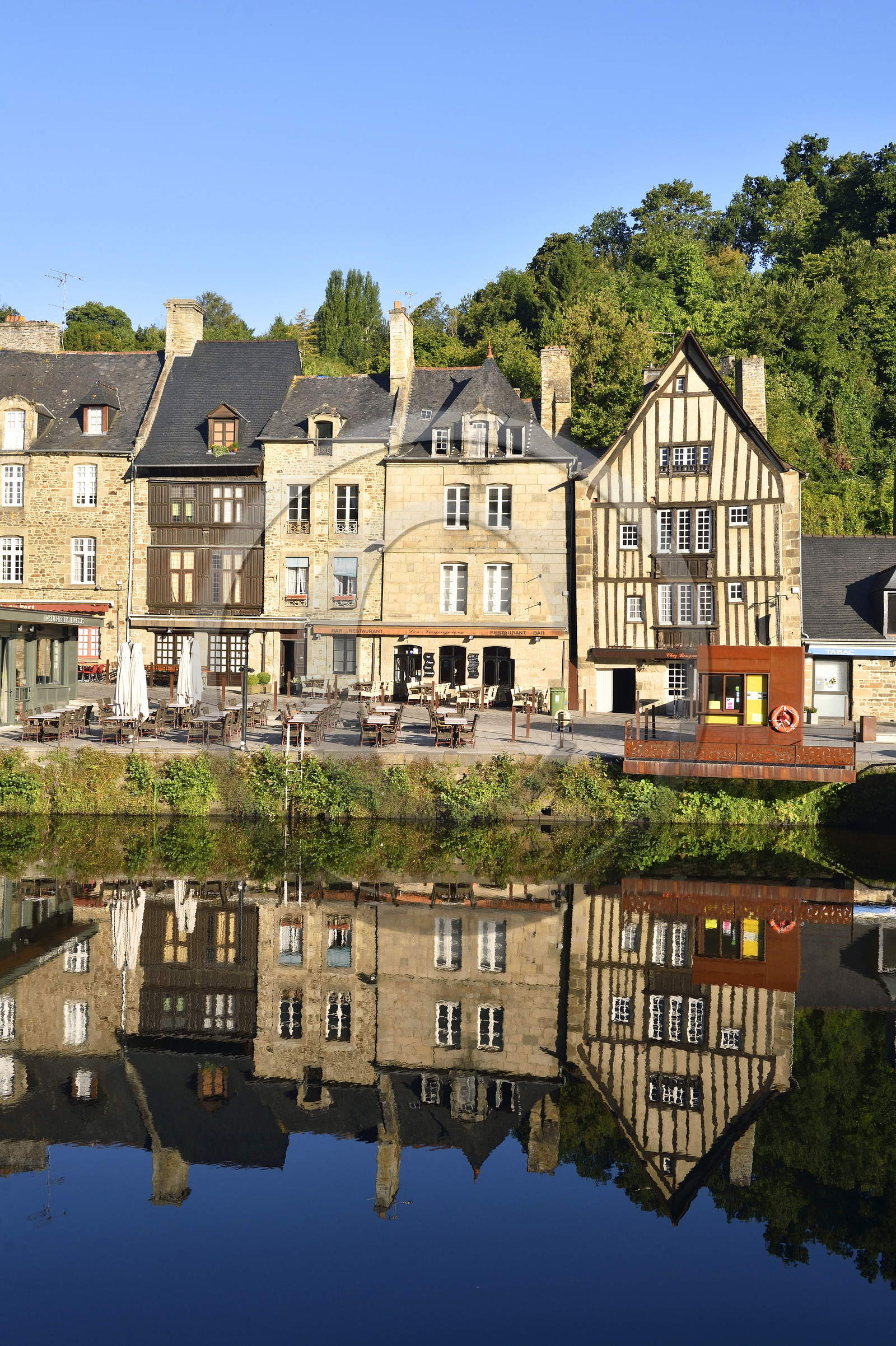 France, Dinan