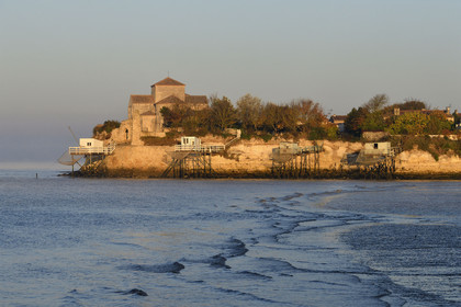 France charente maritime estuaire gironde saintonge talmont sur gironde