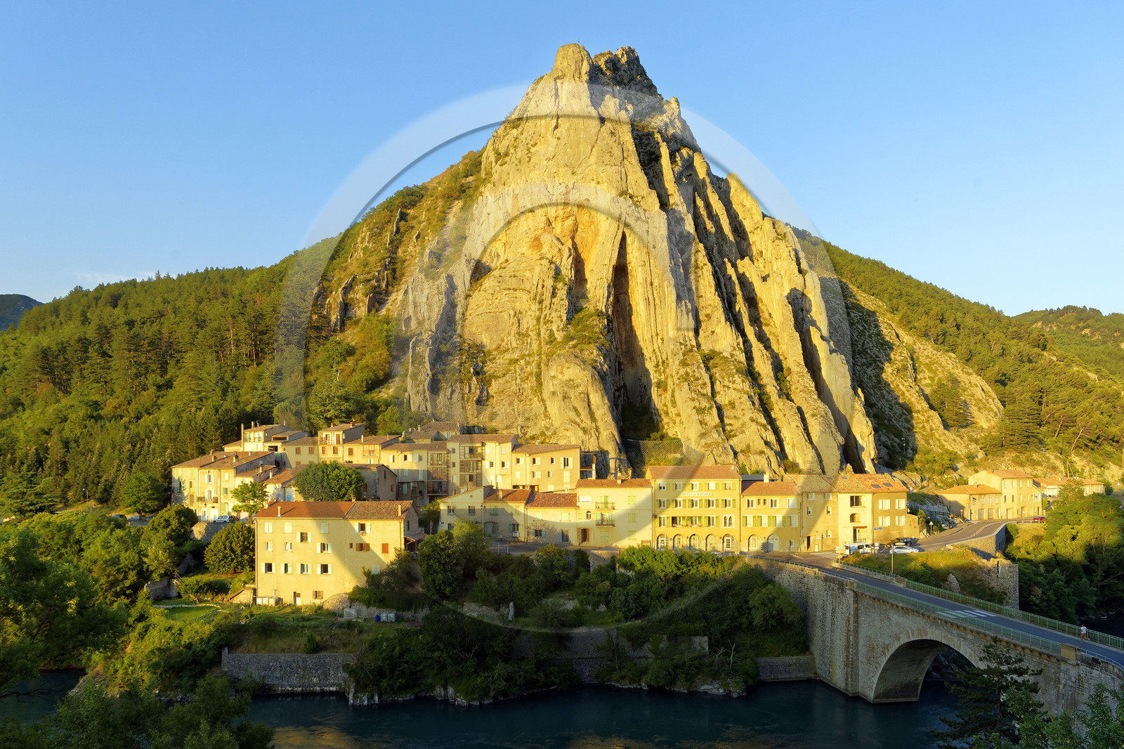 France, Sisteron