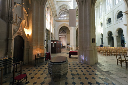 France, Senlis