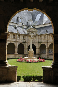 France, Auray