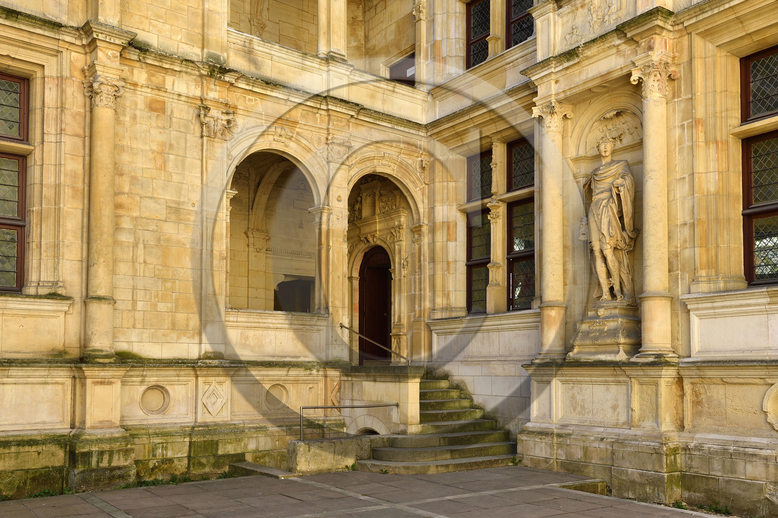 France, Caen