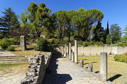 France, Vaison