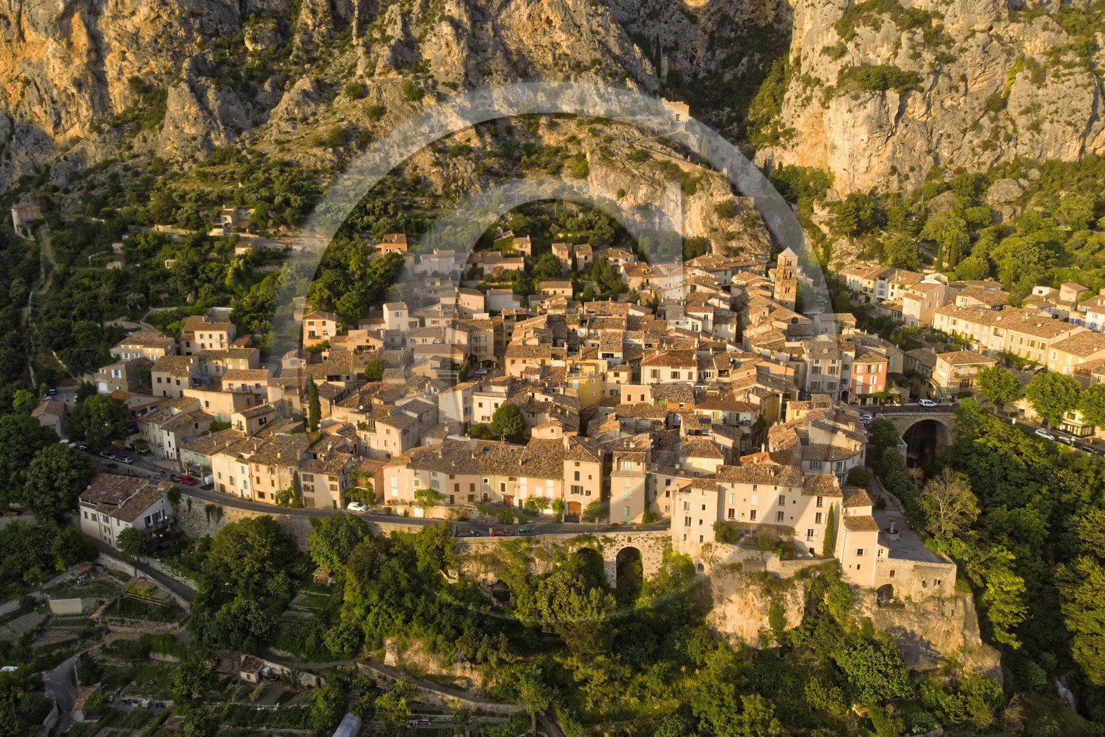 France, Moustiers