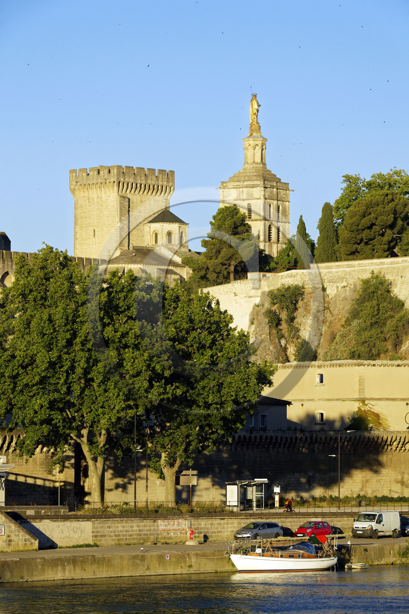 France, Avignon