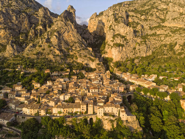 France, Moustiers