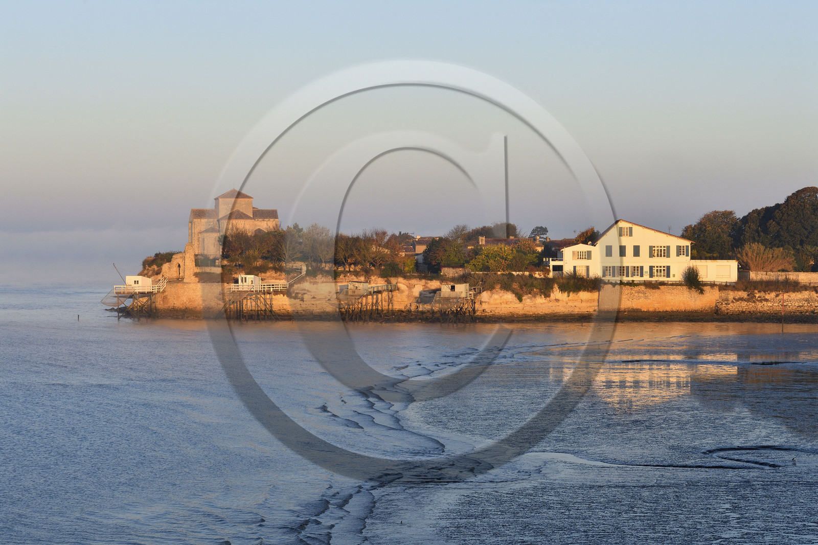 France charente maritime estuaire gironde saintonge talmont sur gironde