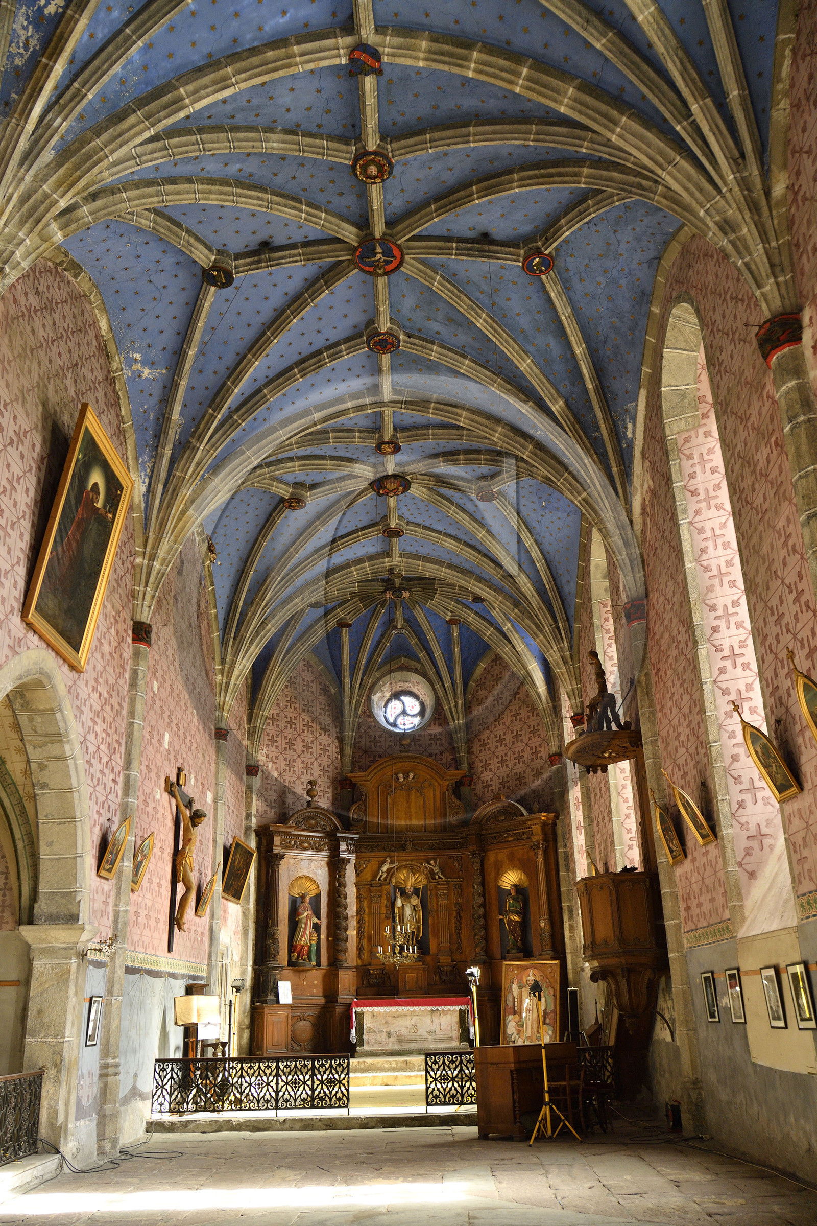 France hautes pyrenees vallee louron arreau chapelle