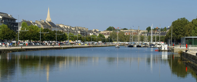 France, Caen