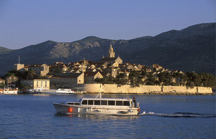 VILLE ET ILE DE KORCULA. CROATIE