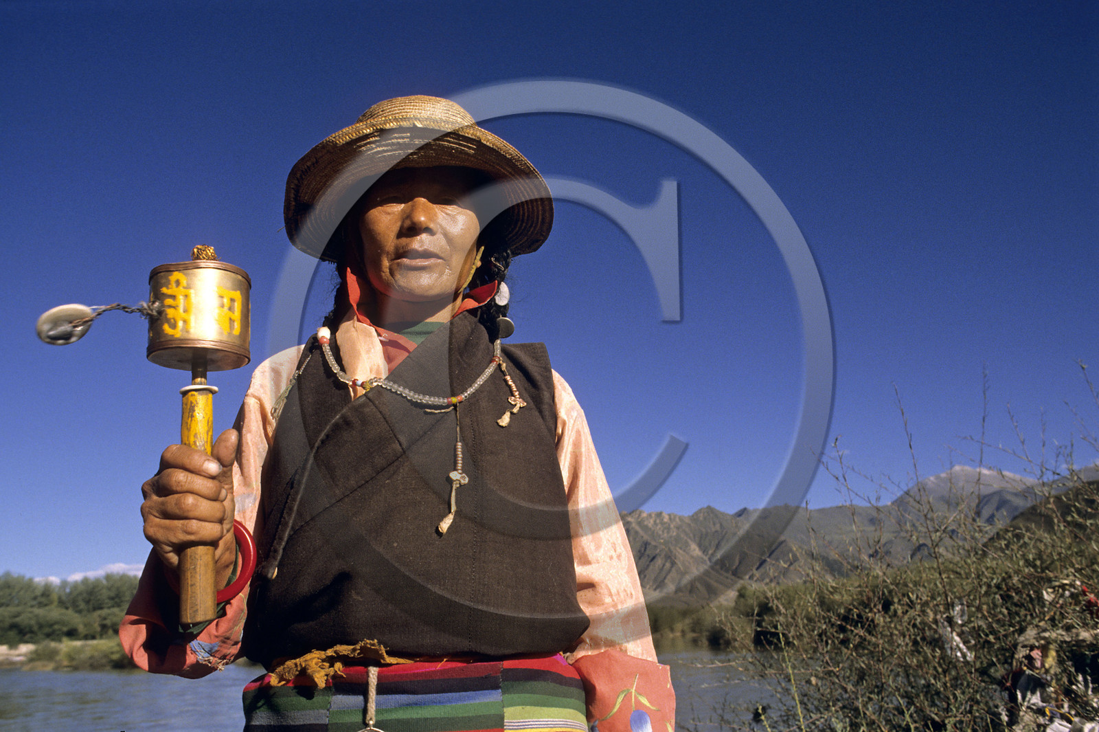 POTRAIT. TIBET