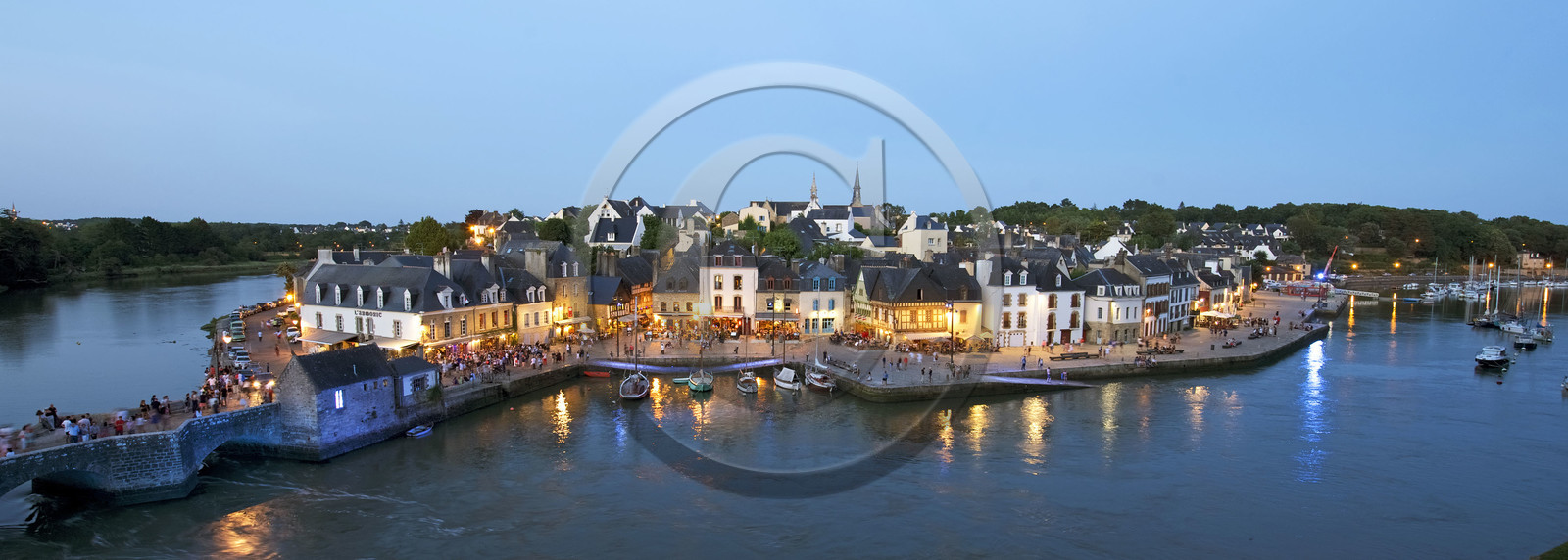 France, Auray