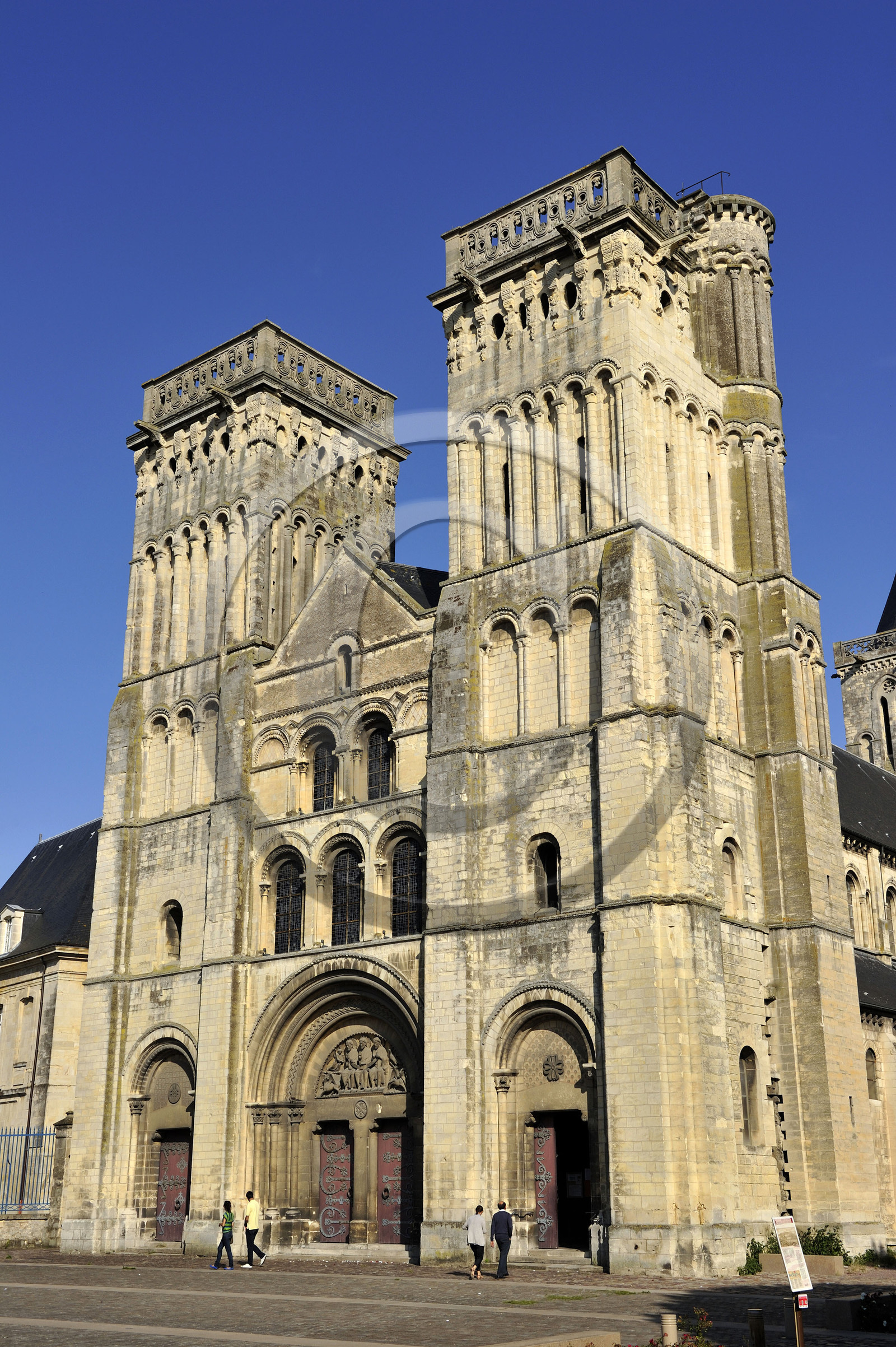 France, Caen