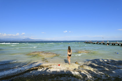 Italie lombardie lac garde sirmione plage