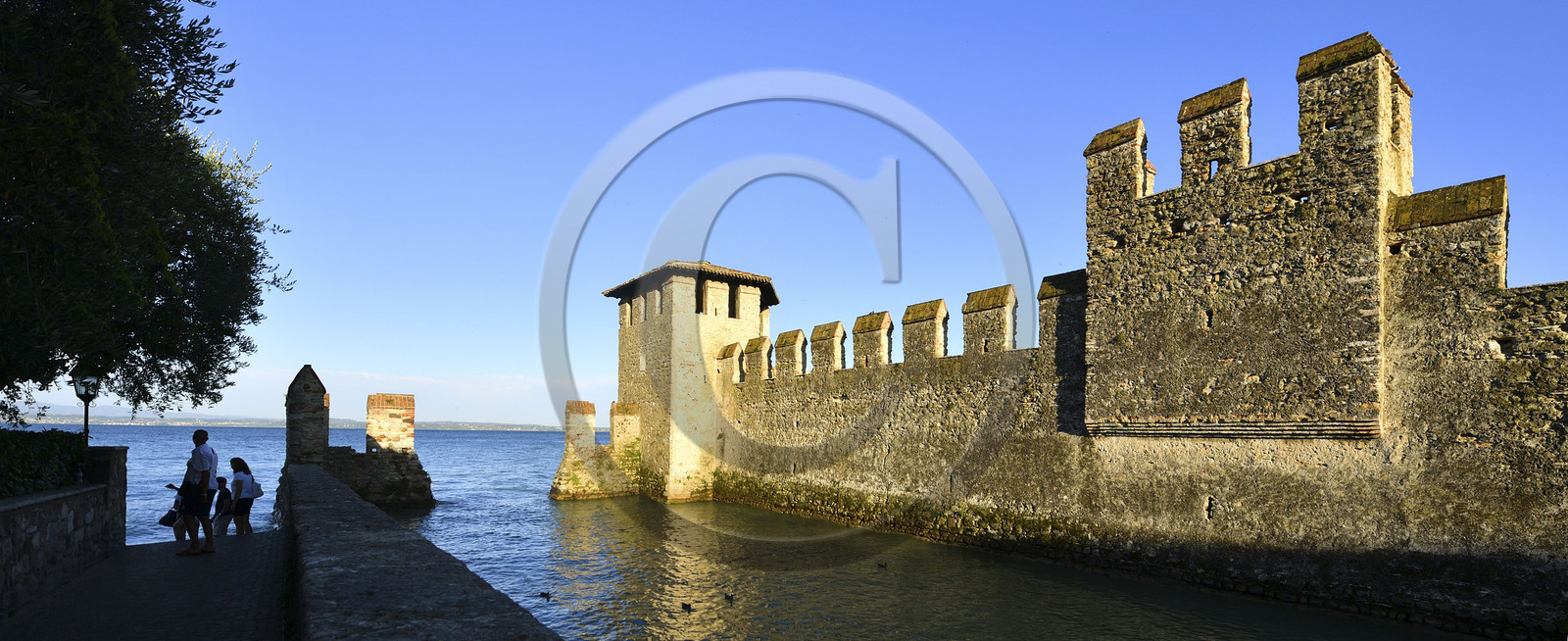 Italie lombardie lac garde sirmione chateau
