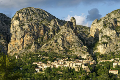 France, Moustiers