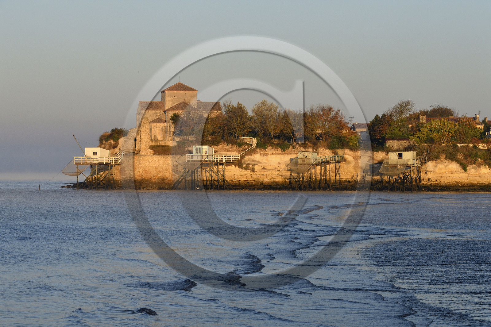 France charente maritime estuaire gironde saintonge talmont sur gironde