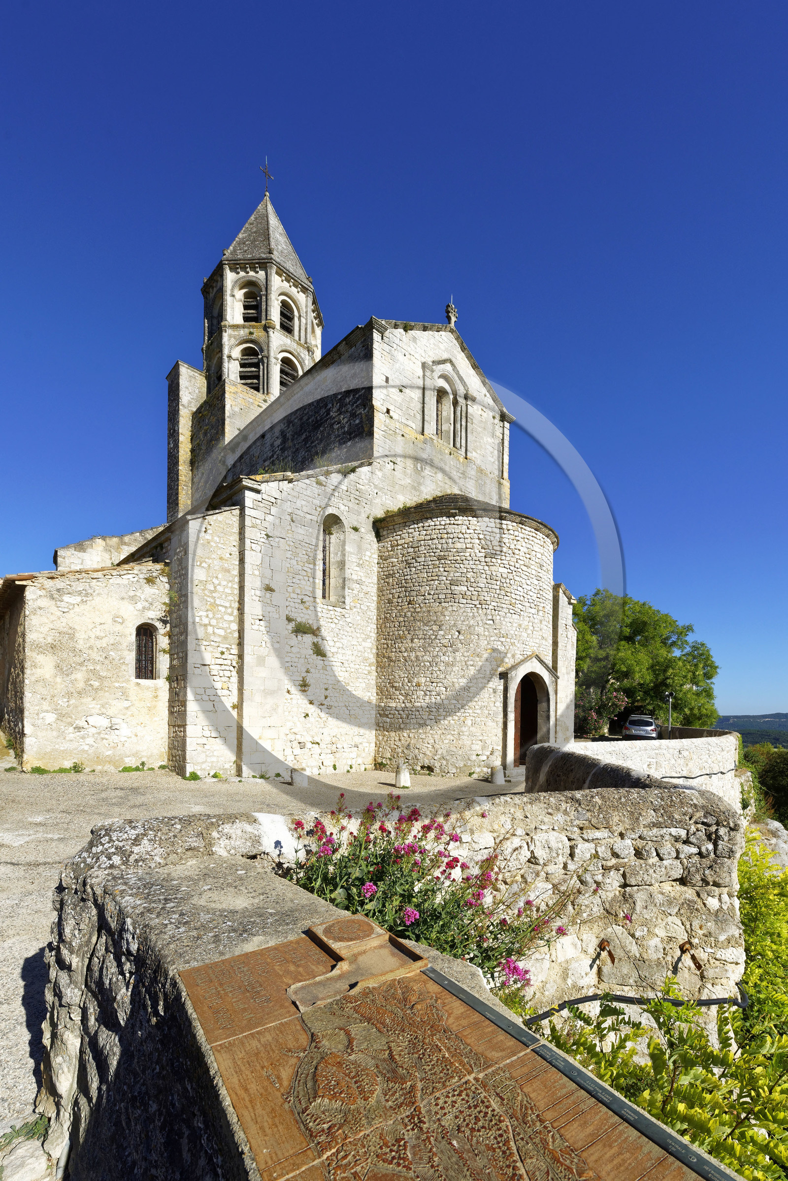 France, Garde Adhemar