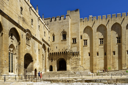 France, Avignon