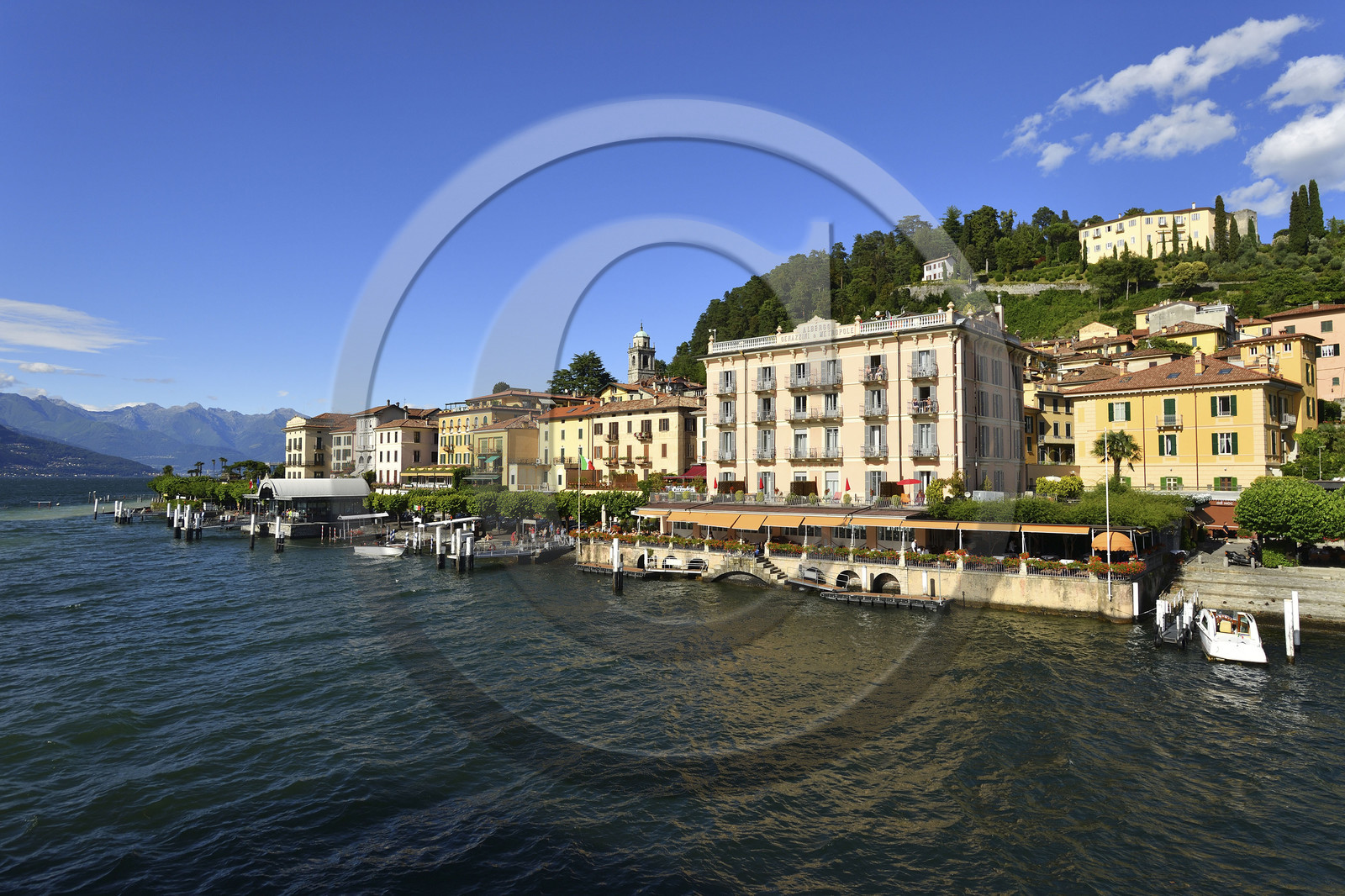 Italie lombardie lac come village bellagio