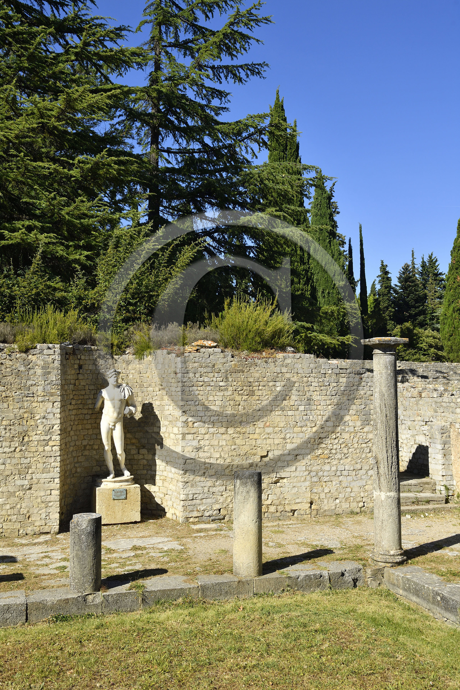 France, Vaison