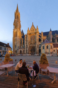 France, Senlis