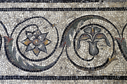 France, Vaison