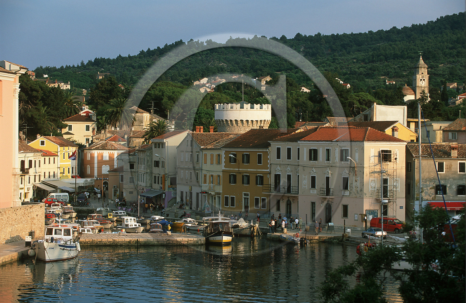 CROATIE. ILE DE LOISINJ. VELI LOSINJ